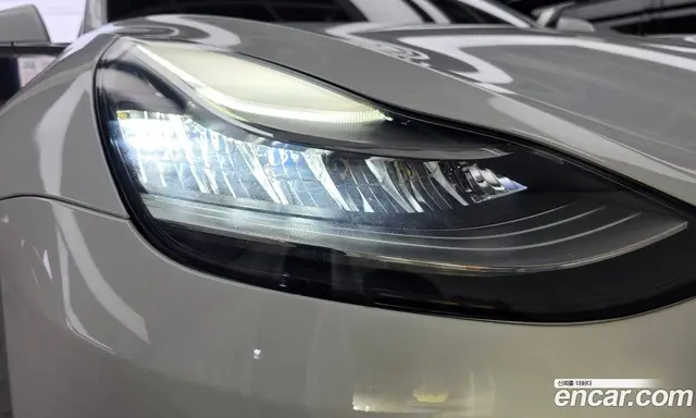 Tesla Model 3 2020 0.1 автомат (гидро), миниатюра 8