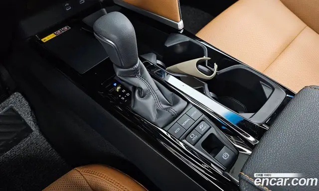 Toyota Camry 2025 2.5 автомат (гидро), миниатюра 12