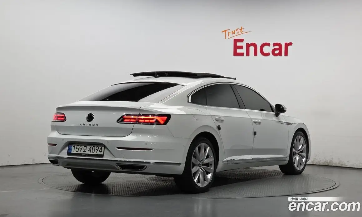 Volkswagen Arteon 2022 2.0 автомат (гидро), фото 2 Volkswagen Arteon 2022 2.0 автомат (гидро), фото 2