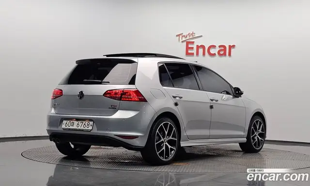 Volkswagen Golf, 2015, 68 714 км