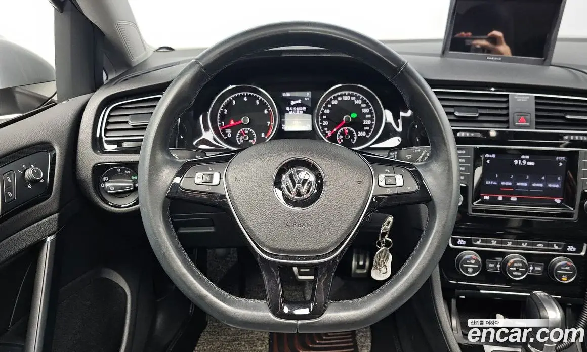 Volkswagen Golf 2015 1.4 автомат (гидро), фото 18
