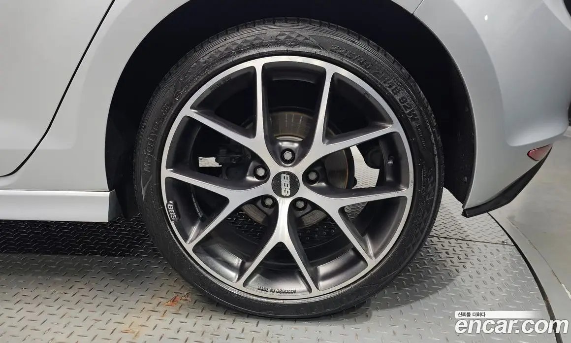 Volkswagen Golf 2015 1.4 автомат (гидро), фото 6