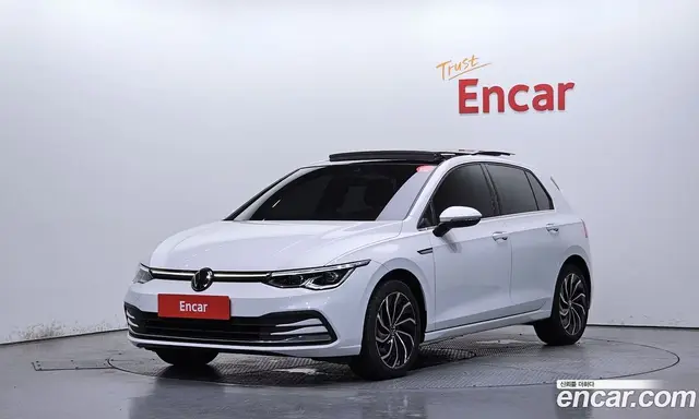 Volkswagen Golf, 2023, 53 930 км
