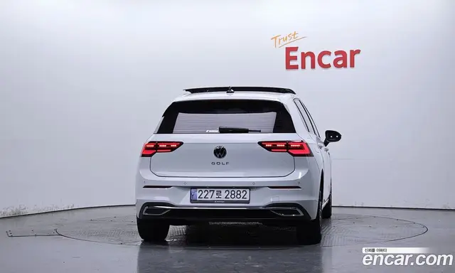 Volkswagen Golf 2023 2.0 автомат (гидро), миниатюра 4 Volkswagen Golf 2023 2.0 автомат (гидро), миниатюра 4