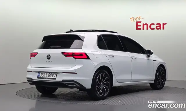 Volkswagen Golf 2023 2.0 автомат (гидро), миниатюра 2 Volkswagen Golf 2023 2.0 автомат (гидро), миниатюра 2