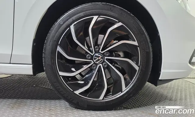 Volkswagen Golf 2023 2.0 автомат (гидро), миниатюра 5 Volkswagen Golf 2023 2.0 автомат (гидро), миниатюра 5