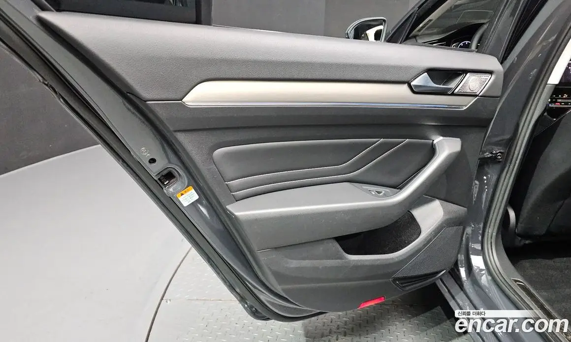 Volkswagen Passat 2021 2.0 автомат (гидро), фото 15 Volkswagen Passat 2021 2.0 автомат (гидро), фото 15