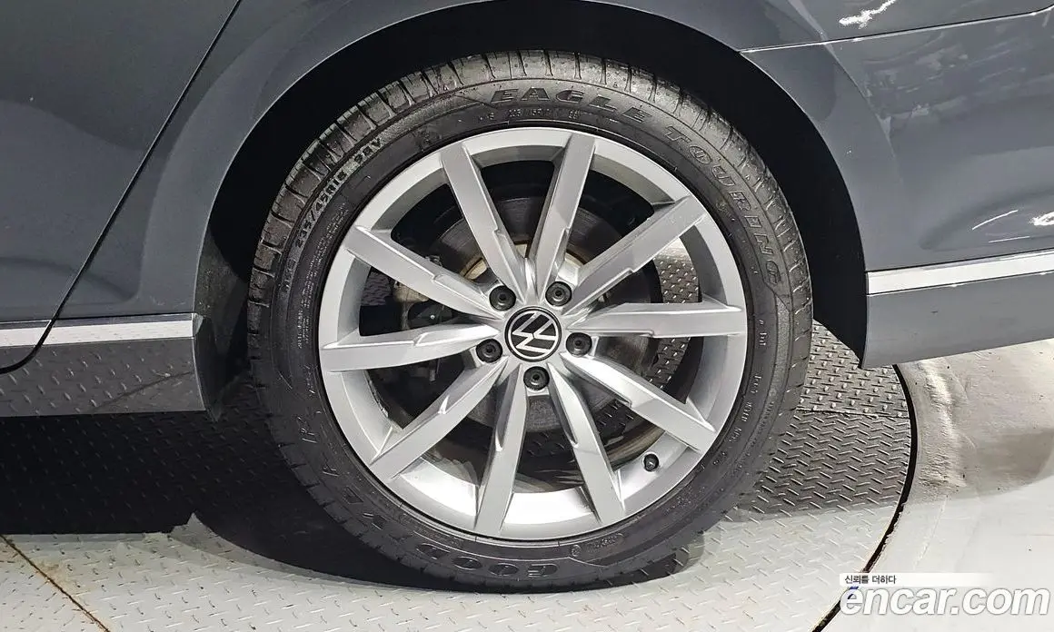 Volkswagen Passat 2021 2.0 автомат (гидро), фото 7 Volkswagen Passat 2021 2.0 автомат (гидро), фото 7