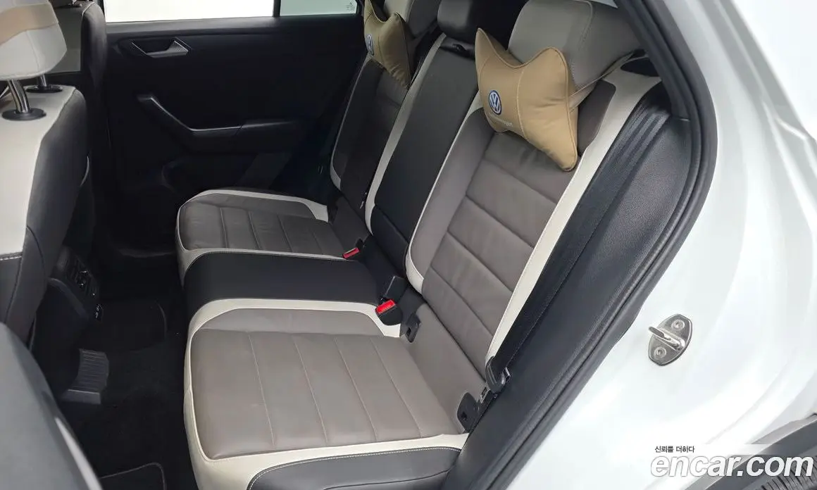 Volkswagen T-Roc 2021 2.0 автомат (гидро), фото 15 Volkswagen T-Roc 2021 2.0 автомат (гидро), фото 15