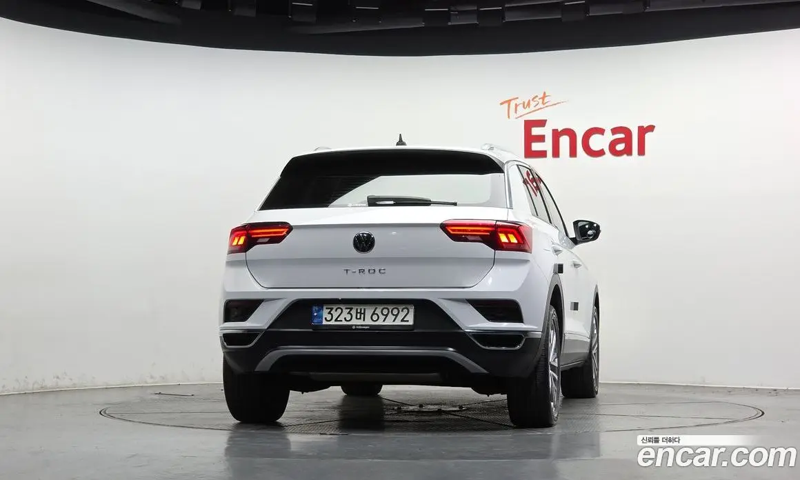 Volkswagen T-Roc 2021 2.0 автомат (гидро), фото 3 Volkswagen T-Roc 2021 2.0 автомат (гидро), фото 3