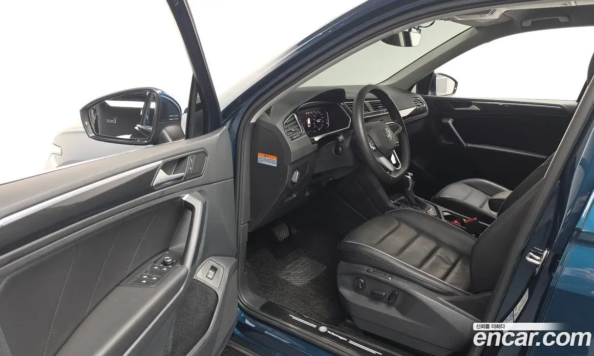 Volkswagen Tiguan 2021 2.0 автомат (гидро), фото 13