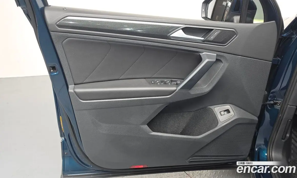 Volkswagen Tiguan 2021 2.0 автомат (гидро), фото 14