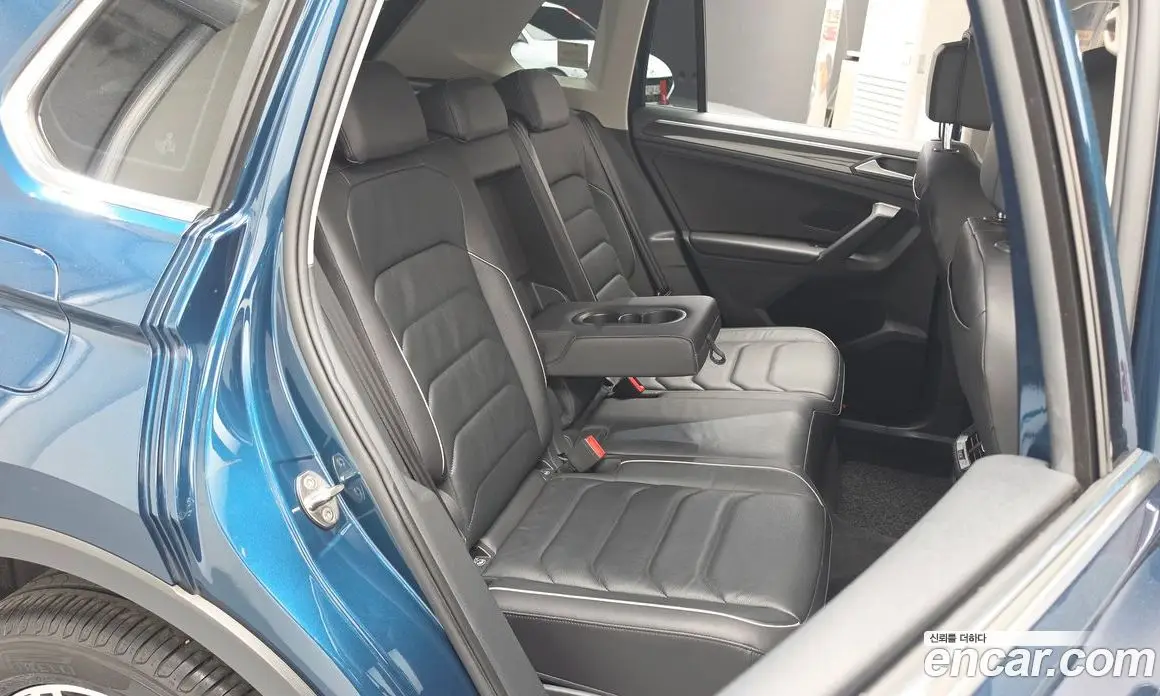 Volkswagen Tiguan 2021 2.0 автомат (гидро), фото 17