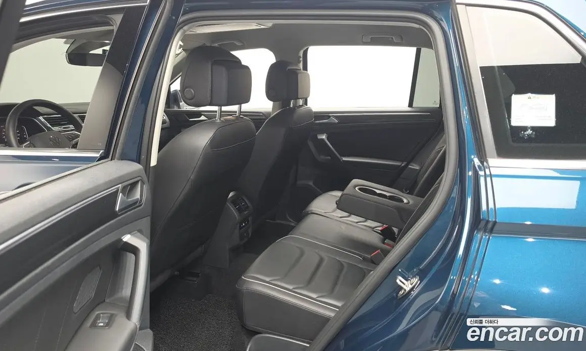Volkswagen Tiguan 2021 2.0 автомат (гидро), фото 18