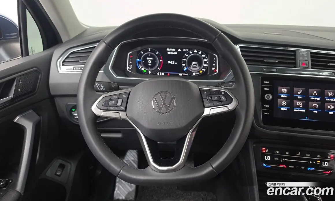 Volkswagen Tiguan 2021 2.0 автомат (гидро), фото 19
