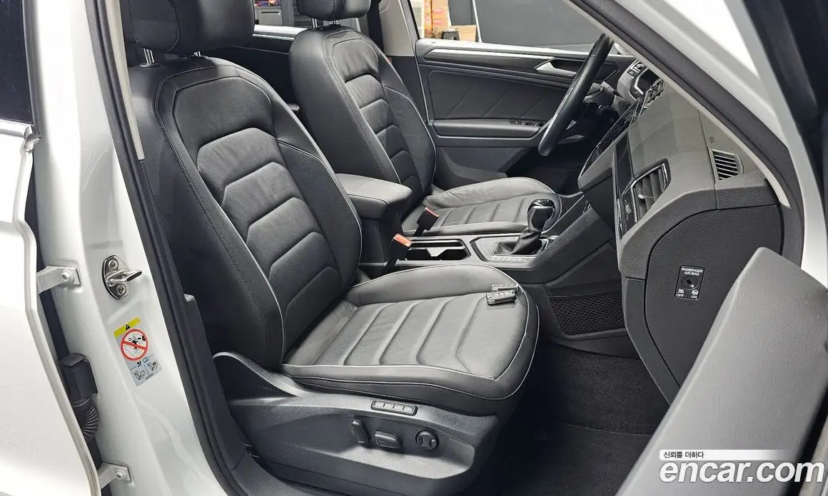 Volkswagen Tiguan 2022 2.0 автомат (гидро), фото 15 Volkswagen Tiguan 2022 2.0 автомат (гидро), фото 15