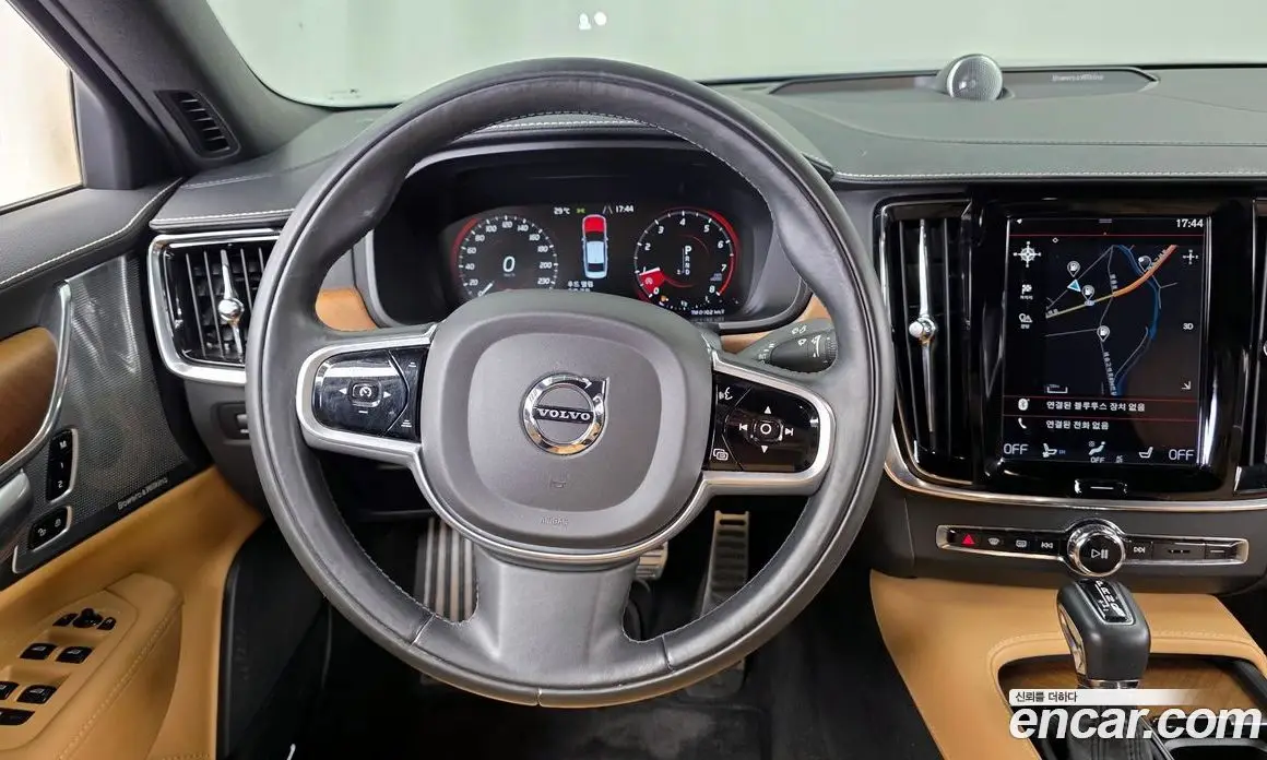 Volvo S90 2017 2.0 автомат (гидро), фото 19