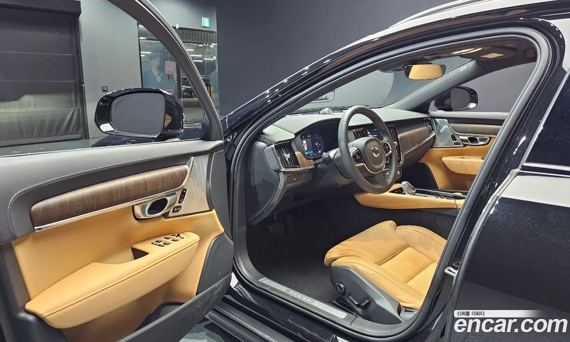 Volvo V90 2024 2.0 автомат (гидро), фото 13 Volvo V90 2024 2.0 автомат (гидро), фото 13