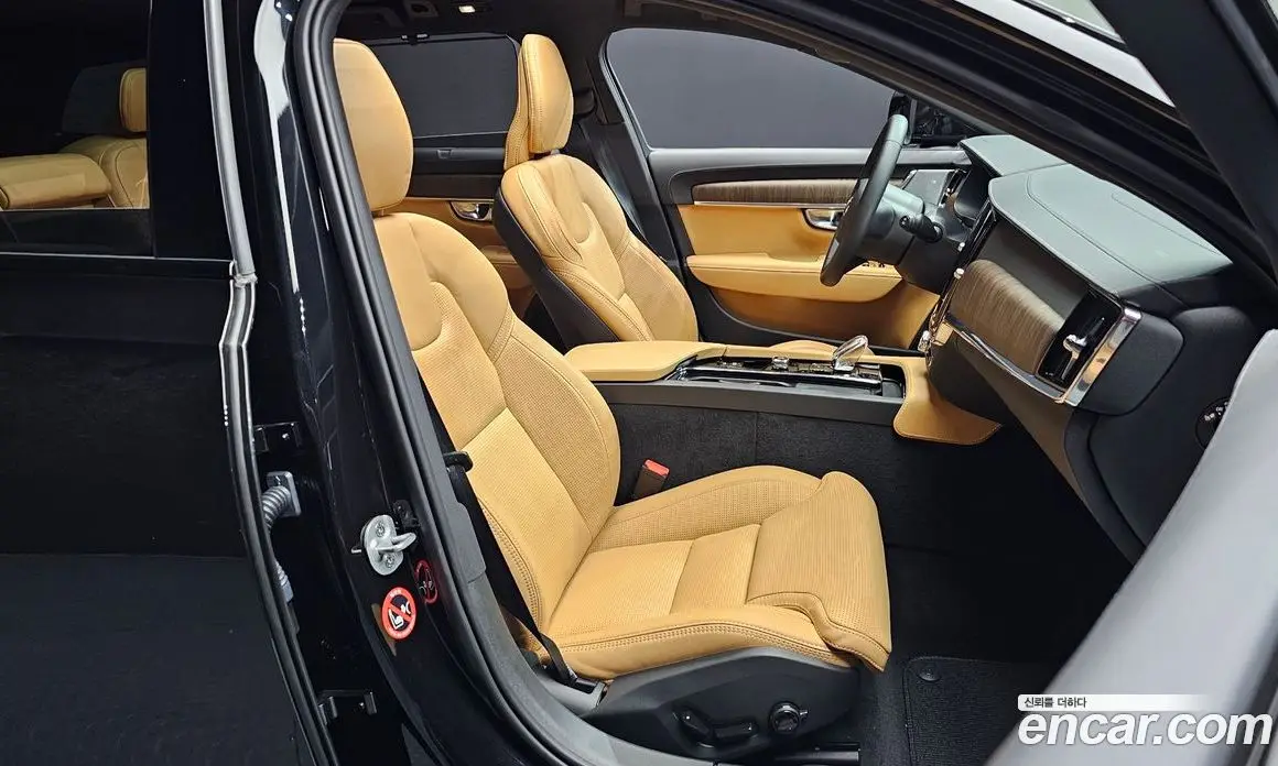 Volvo V90 2024 2.0 автомат (гидро), фото 16 Volvo V90 2024 2.0 автомат (гидро), фото 16