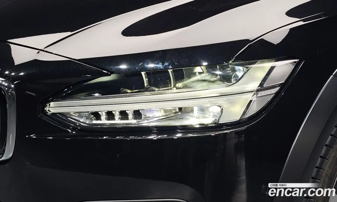 Volvo V90 2024 2.0 автомат (гидро), фото 8 Volvo V90 2024 2.0 автомат (гидро), фото 8