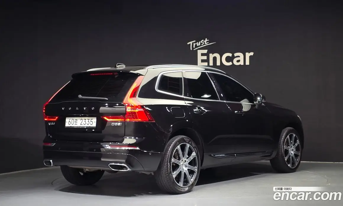 Volvo XC60 2018 2.0 автомат (гидро), фото 2 Volvo XC60 2018 2.0 автомат (гидро), фото 2