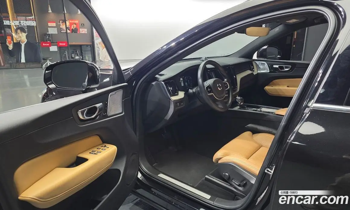 Volvo XC60 2018 2.0 автомат (гидро), фото 13 Volvo XC60 2018 2.0 автомат (гидро), фото 13
