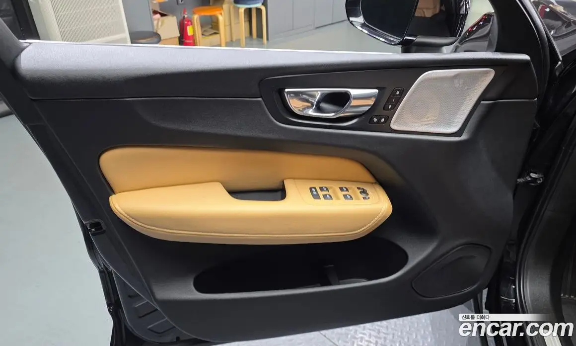 Volvo XC60 2018 2.0 автомат (гидро), фото 14 Volvo XC60 2018 2.0 автомат (гидро), фото 14