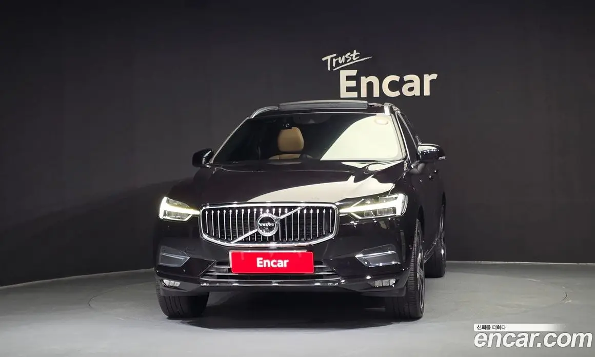Volvo XC60 2018 2.0 автомат (гидро), фото 3 Volvo XC60 2018 2.0 автомат (гидро), фото 3