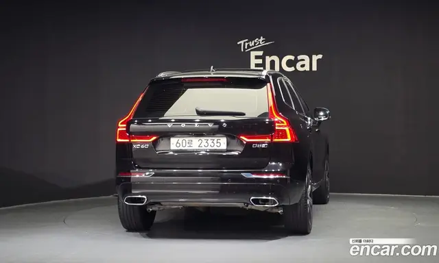 Volvo XC60 2018 2.0 автомат (гидро), миниатюра 4 Volvo XC60 2018 2.0 автомат (гидро), миниатюра 4