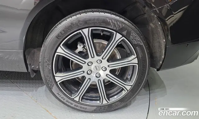 Volvo XC60 2018 2.0 автомат (гидро), миниатюра 7 Volvo XC60 2018 2.0 автомат (гидро), миниатюра 7