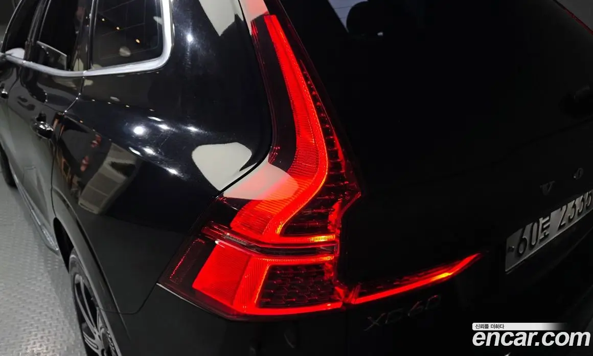 Volvo XC60 2018 2.0 автомат (гидро), фото 9 Volvo XC60 2018 2.0 автомат (гидро), фото 9