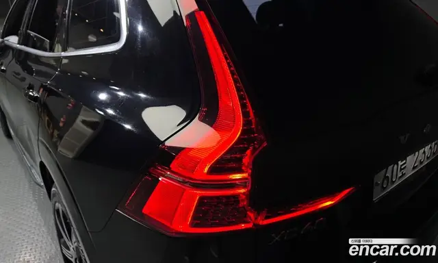 Volvo XC60 2018 2.0 автомат (гидро), миниатюра 9 Volvo XC60 2018 2.0 автомат (гидро), миниатюра 9