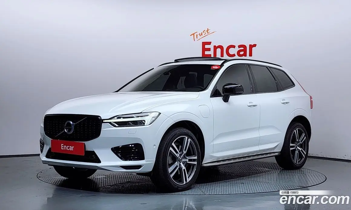 Volvo XC60 2020 2.0 автомат (гидро), фото 1 Volvo XC60 2020 2.0 автомат (гидро), фото 1
