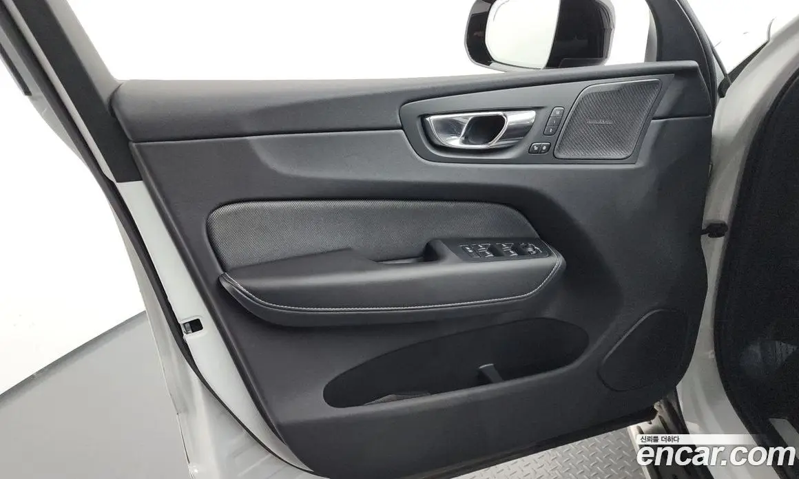Volvo XC60 2020 2.0 автомат (гидро), фото 14 Volvo XC60 2020 2.0 автомат (гидро), фото 14