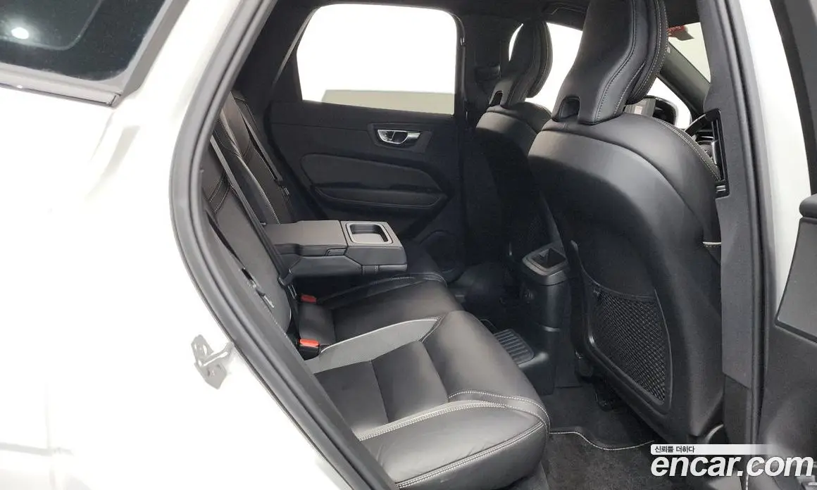 Volvo XC60 2020 2.0 автомат (гидро), фото 17 Volvo XC60 2020 2.0 автомат (гидро), фото 17