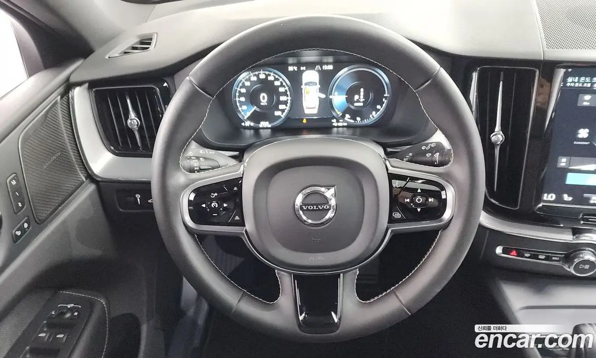 Volvo XC60 2020 2.0 автомат (гидро), фото 20 Volvo XC60 2020 2.0 автомат (гидро), фото 20