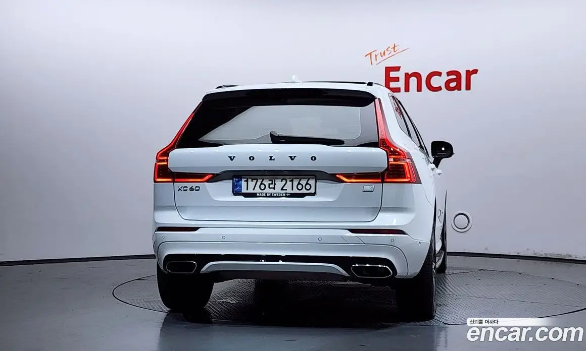Volvo XC60 2020 2.0 автомат (гидро), фото 4 Volvo XC60 2020 2.0 автомат (гидро), фото 4