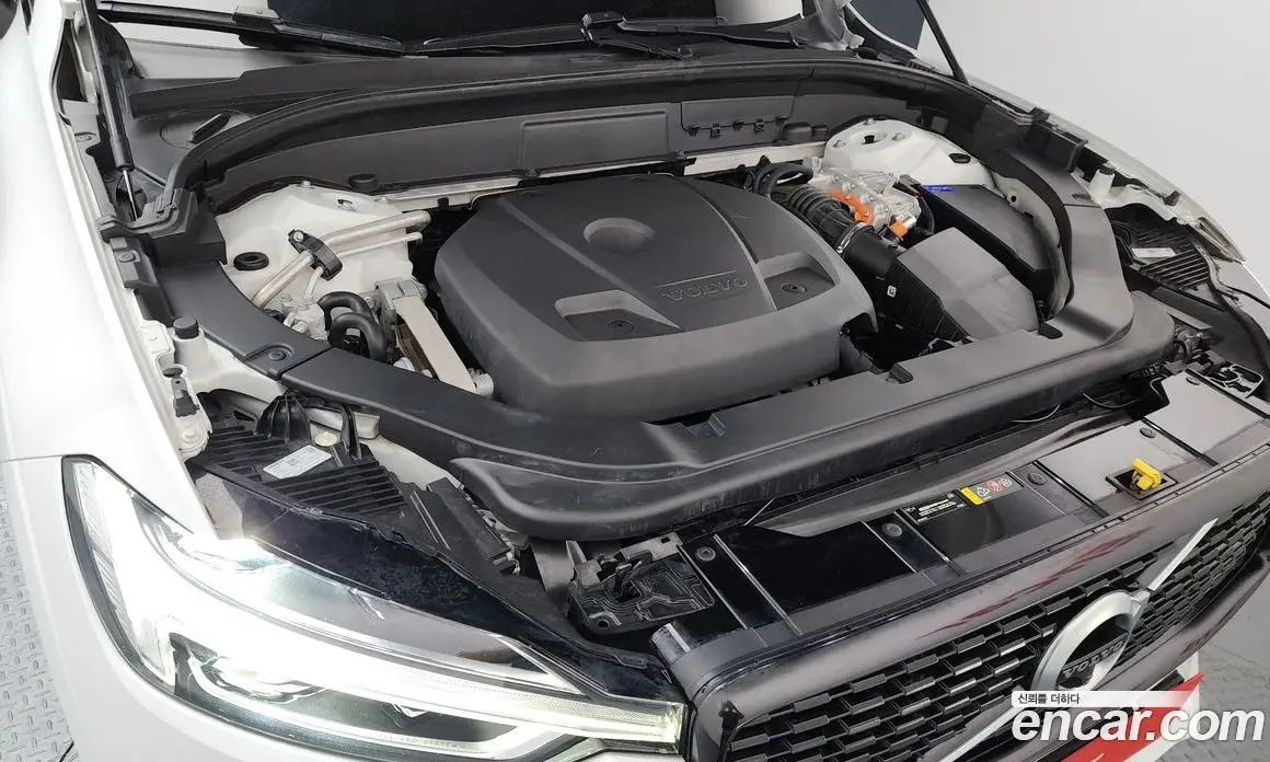 Volvo XC60 2020 2.0 автомат (гидро), фото 6 Volvo XC60 2020 2.0 автомат (гидро), фото 6