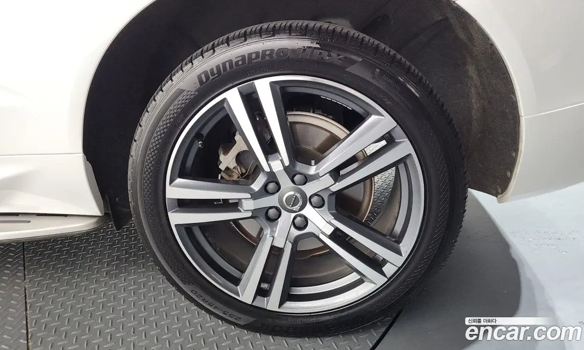 Volvo XC60 2020 2.0 автомат (гидро), фото 7 Volvo XC60 2020 2.0 автомат (гидро), фото 7