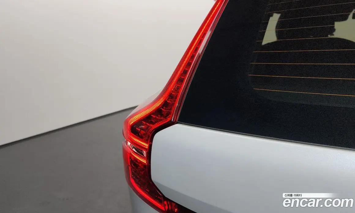 Volvo XC60 2020 2.0 автомат (гидро), фото 9 Volvo XC60 2020 2.0 автомат (гидро), фото 9