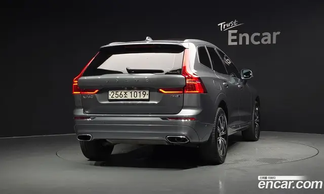 Volvo XC60 2020 2.0 автомат (гидро), миниатюра 3
