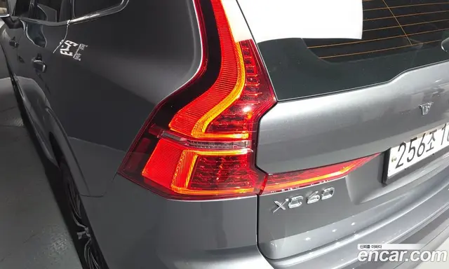 Volvo XC60 2020 2.0 автомат (гидро), миниатюра 8