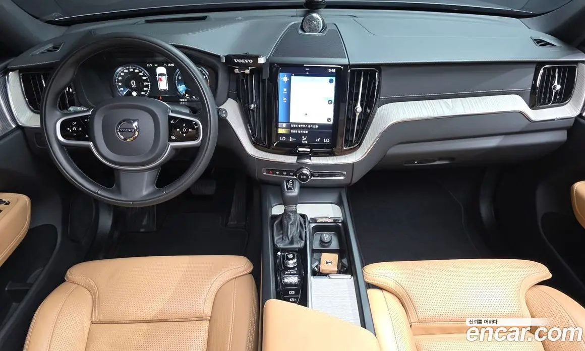 Volvo XC60 2020 2.0 автомат (гидро), фото 9