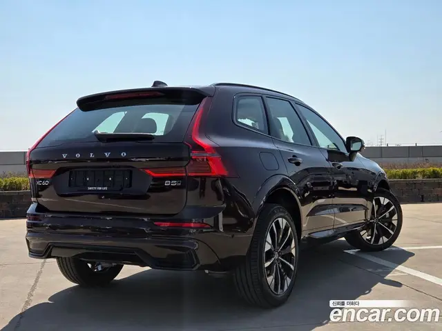 Volvo XC60 2026 2.0 автомат (гидро), миниатюра 2 Volvo XC60 2026 2.0 автомат (гидро), миниатюра 2
