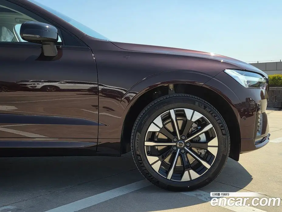 Volvo XC60 2026 2.0 автомат (гидро), фото 7 Volvo XC60 2026 2.0 автомат (гидро), фото 7
