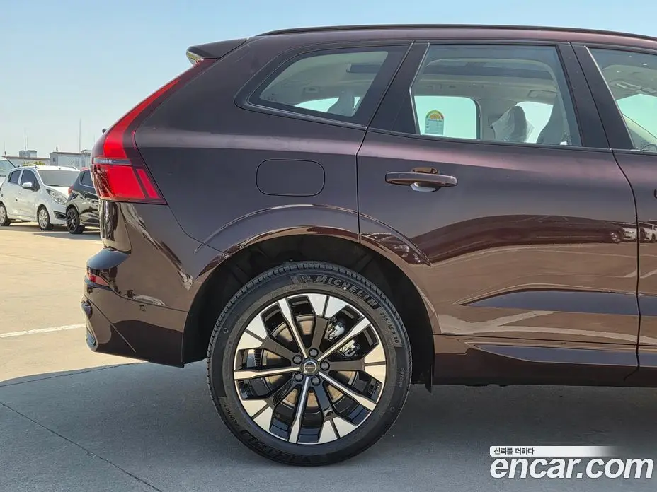 Volvo XC60 2026 2.0 автомат (гидро), фото 8 Volvo XC60 2026 2.0 автомат (гидро), фото 8
