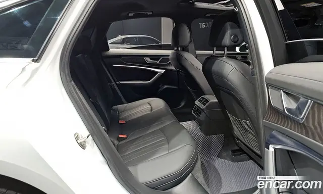 Audi A6 2022 2.0 автомат (гидро), миниатюра 11