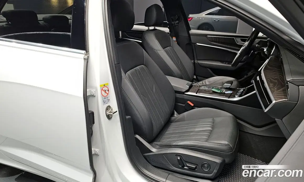 Audi A6 2022 2.0 автомат (гидро), фото 10