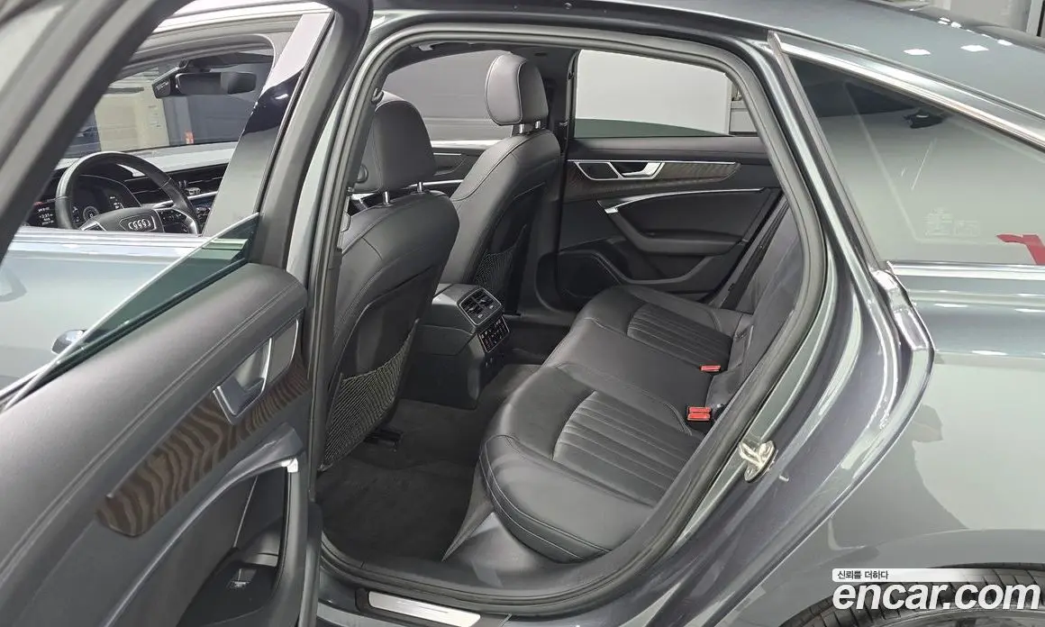 Audi A6 2023 2.0 автомат (гидро), фото 17