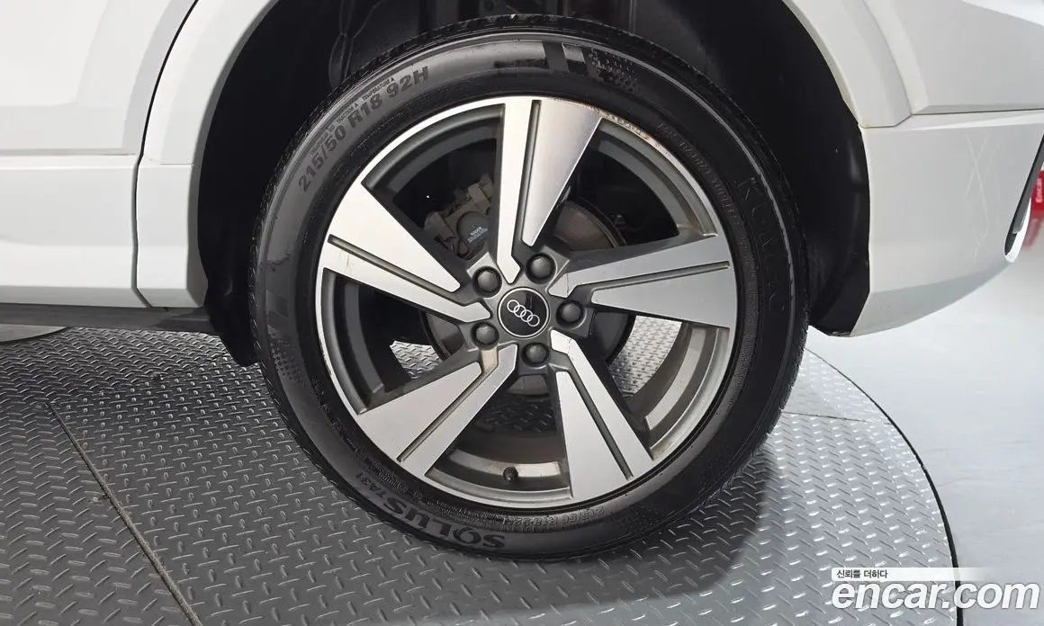 Audi Q2 2023 2.0 автомат (гидро), фото 7 Audi Q2 2023 2.0 автомат (гидро), фото 7